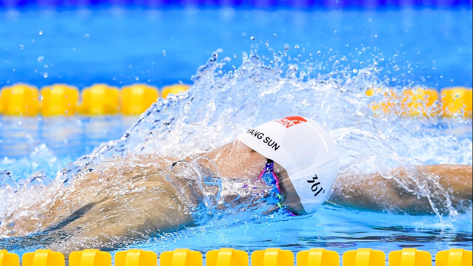 林高远刷新纪录却难挽狂澜，波兰队力克中国队展团队韧性